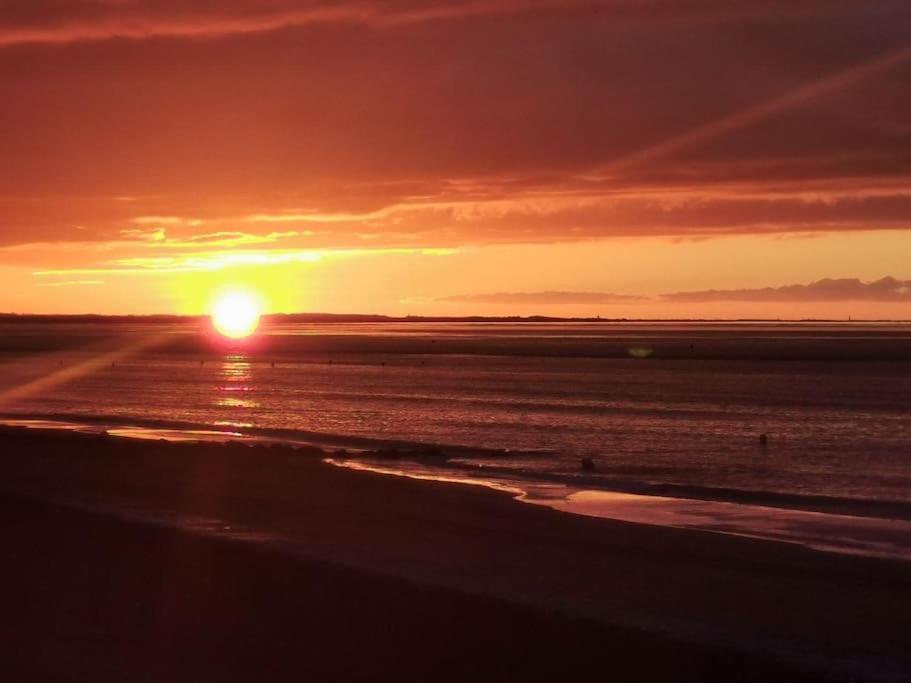Cabourg Cosy, Appartement Refait A Neuf, 5 Min A Pied De La Mer Zewnętrze zdjęcie